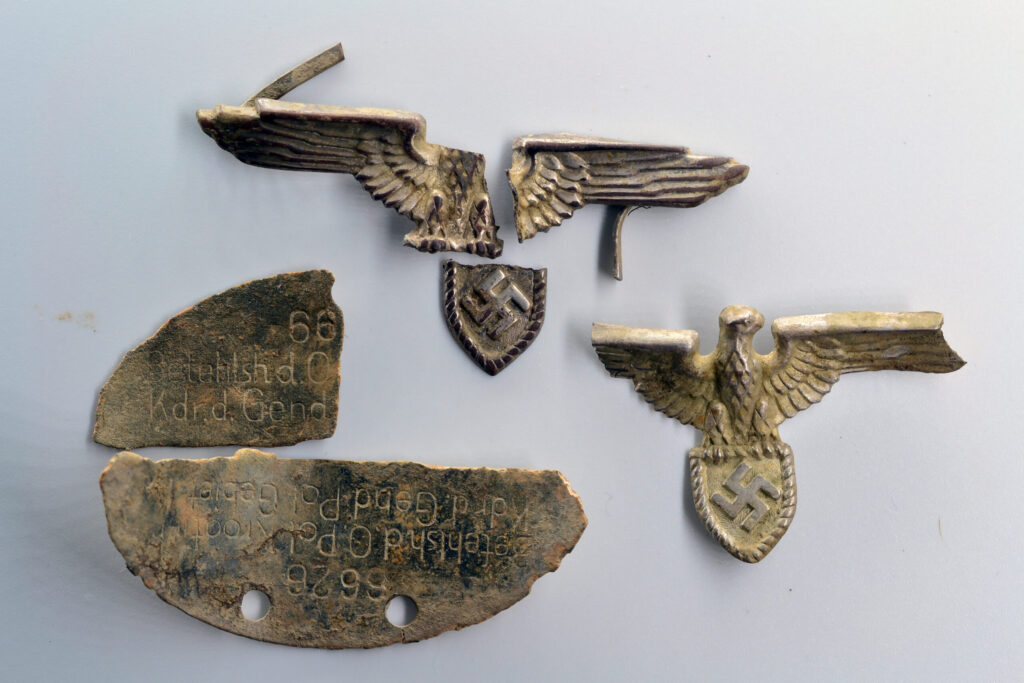 Einsatzstaffel Kroatien id tag and eagles from Serbia